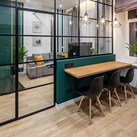 Emerald Lux Apartment. Liveinlviv Exterior foto